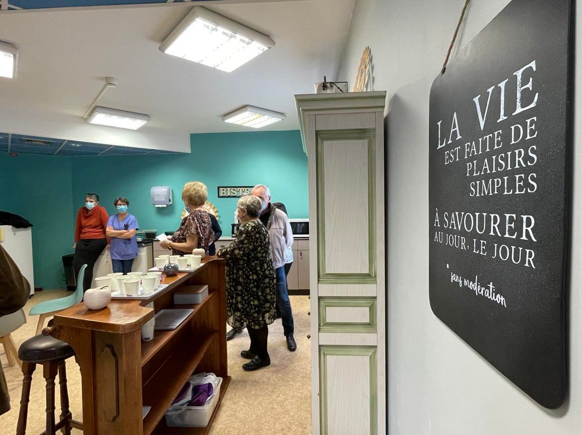 Caf&eacute; Lakanal EHPAD 2.jpg (129 KB)