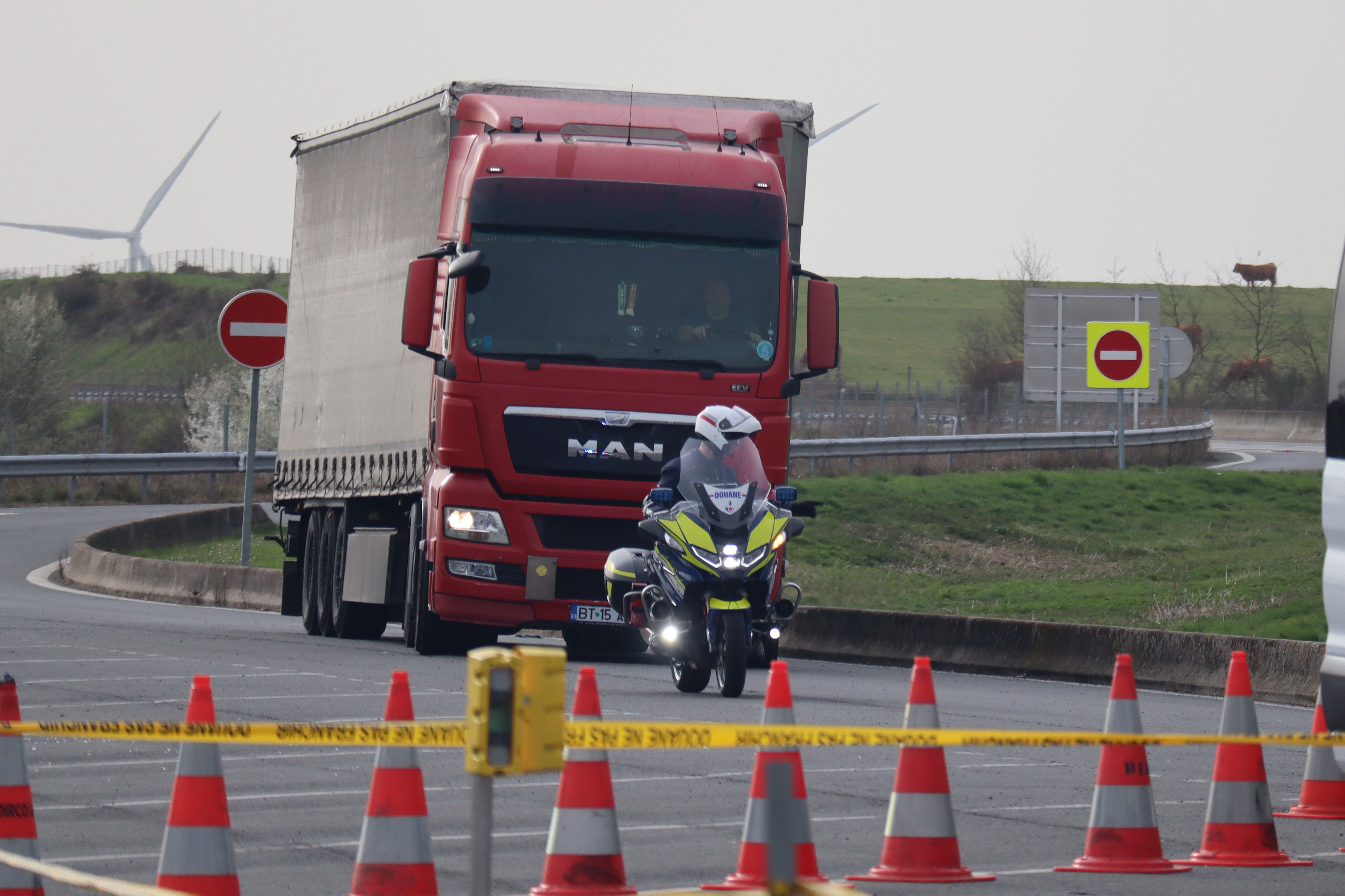 Contr&ocirc;le flux douanes aire quinssaines N145 Mars 2026 (1).JPG (1.87 MB)