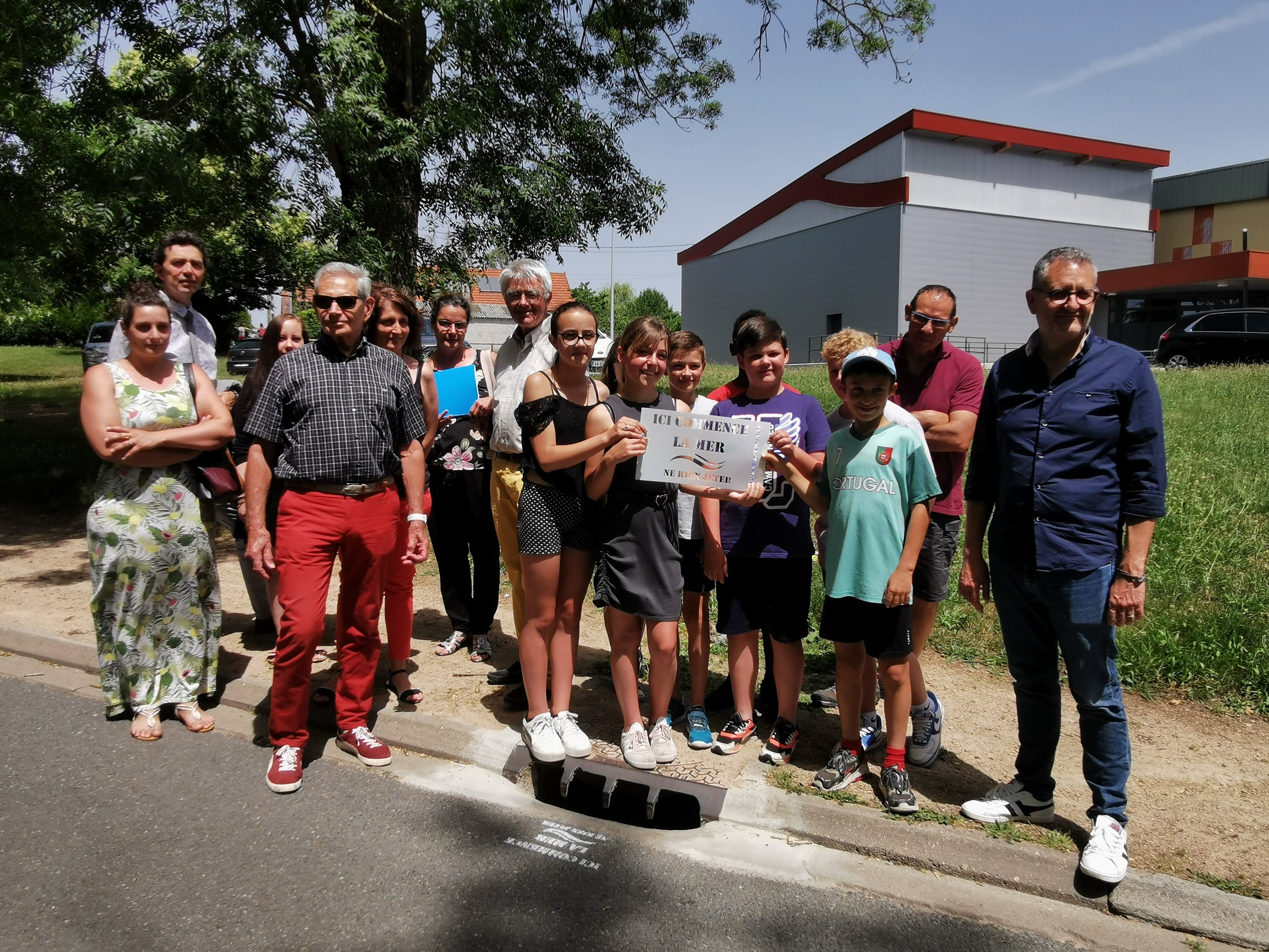 ECRITEAU ENVIRONNEMENT COMMENTRY ICI COMMENCE LA MER.jpg (2.18 MB)