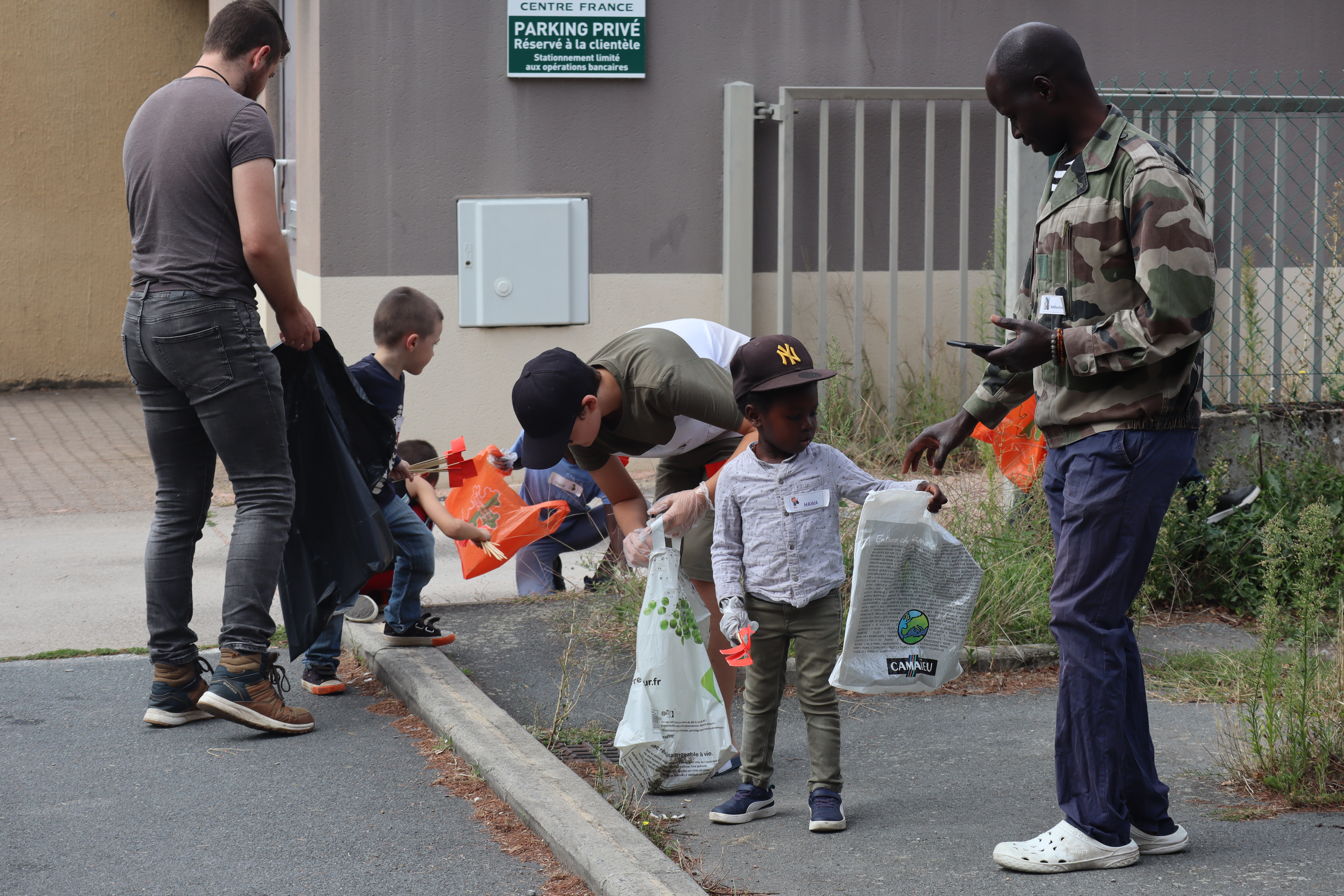 Ramassage des d&eacute;chets Gr&eacute;au (2).JPG (9.79 MB)