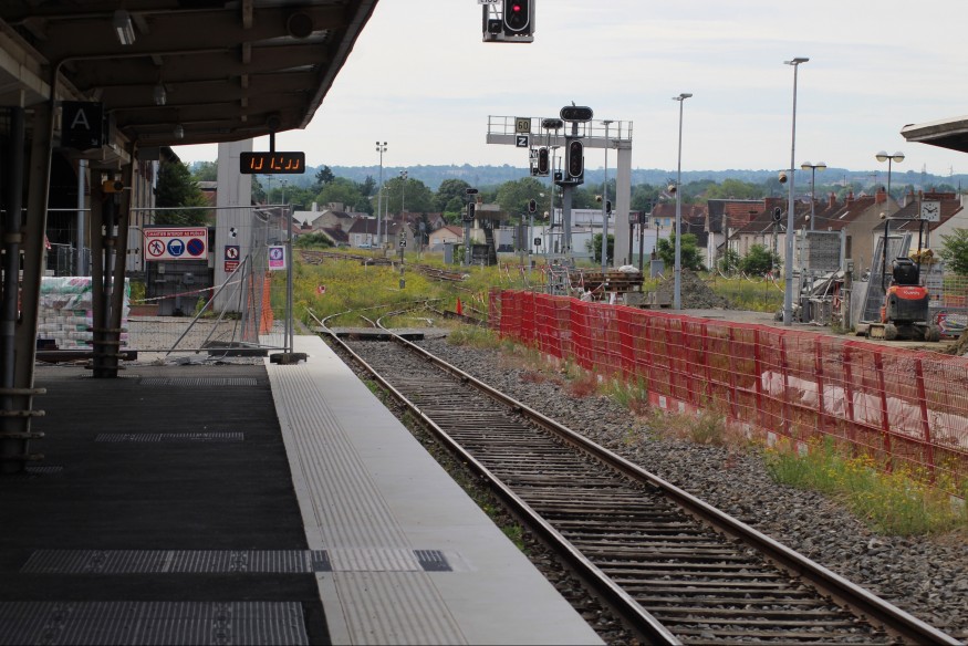 Pétition, motion : élus de l'Allier et de la Creuse ripostent après l'annonce d'une liaison ferroviaire Bordeaux-Lyon qui évite le massif central