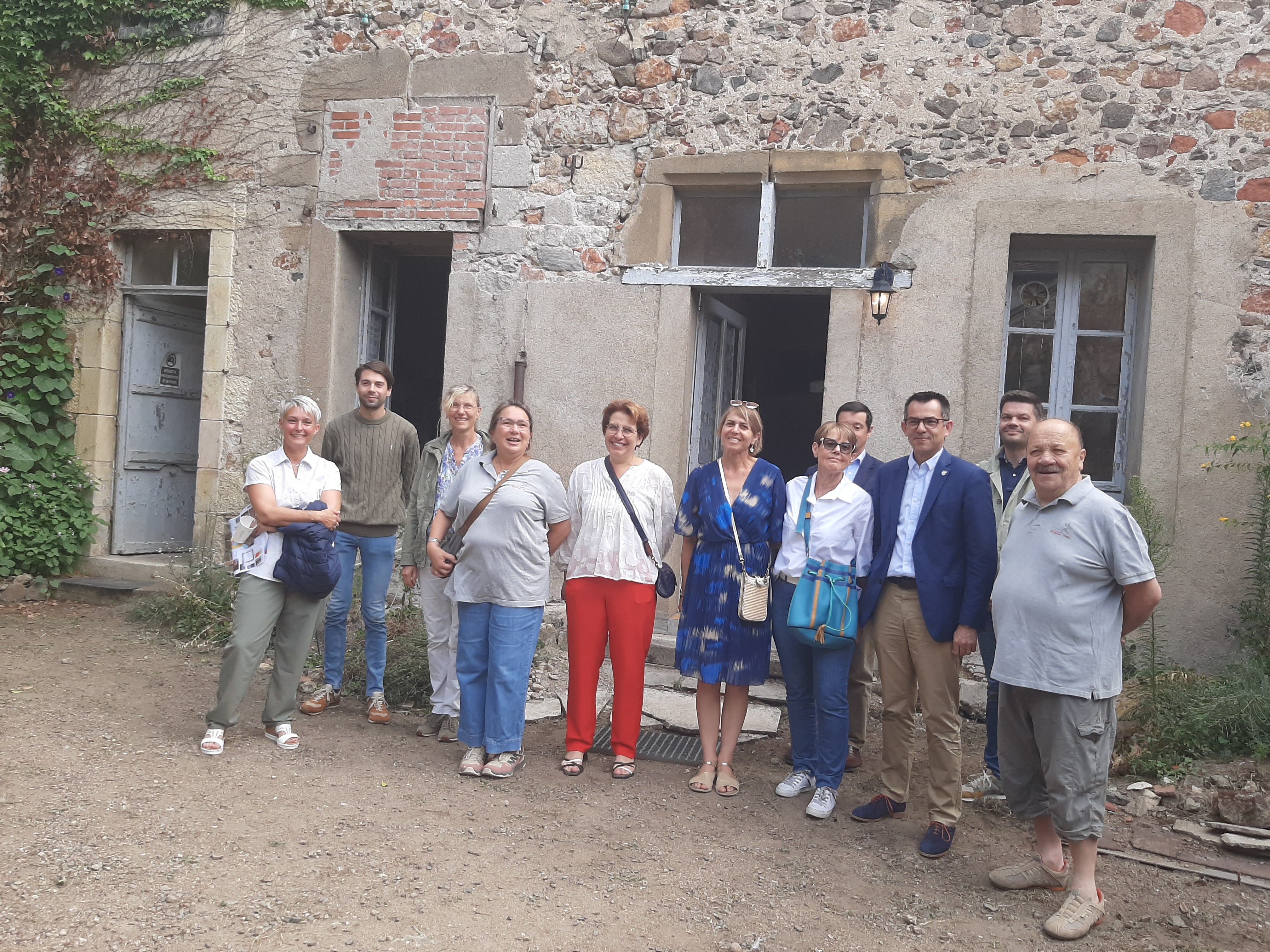La synagogue Hérisson 3.jpg (4.07 MB)