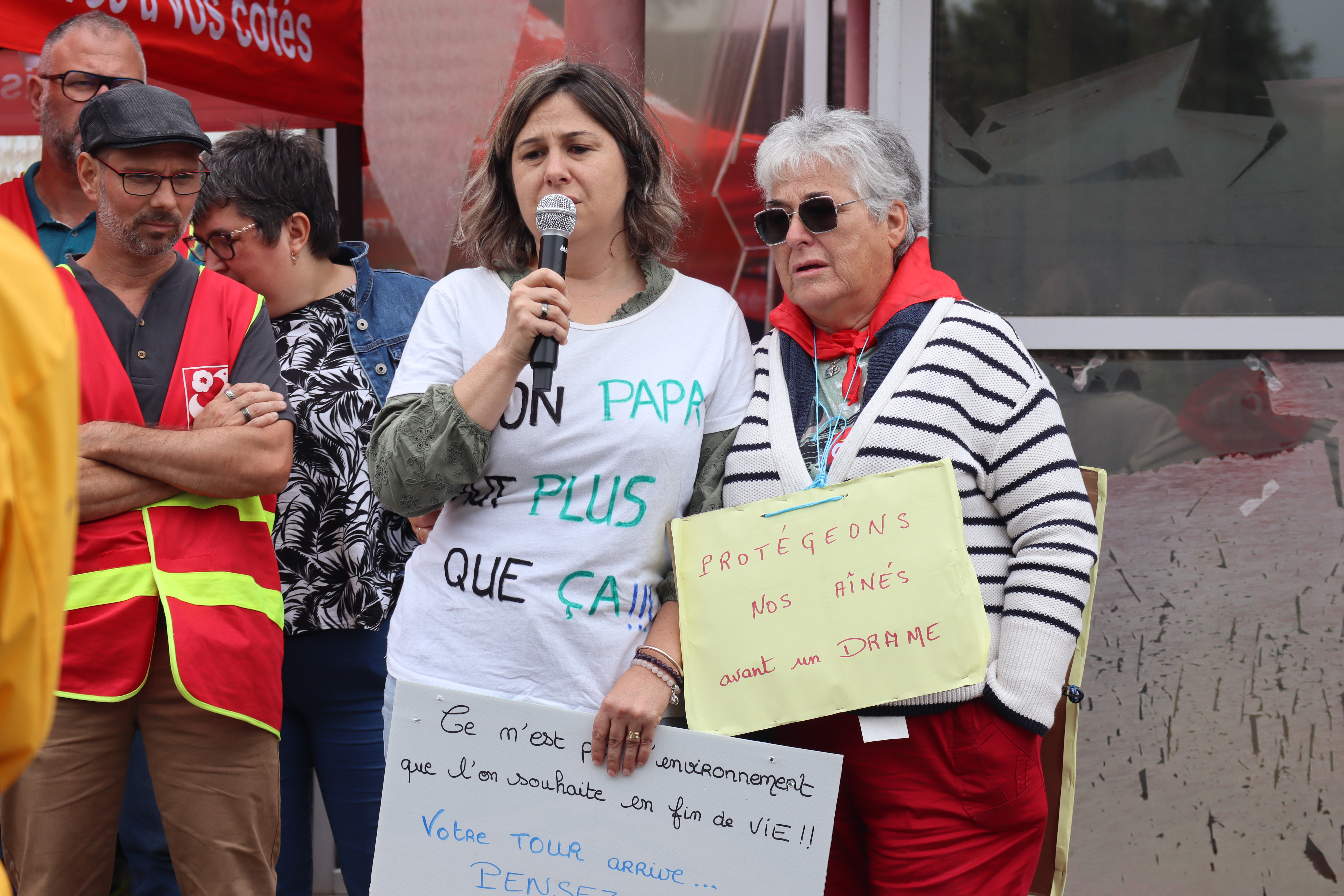 Rassemblement EHPAD Cosne d'Allier Juillet 2024 social (3).JPG (8.11 MB)