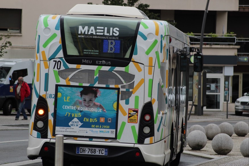 Montluçon co achète trois nouveaux bus, plus écologiques, pour le ...