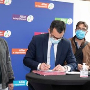 Le Département de l'Allier propose une centaine d'offres de stages ou d'alternance pour les jeunes