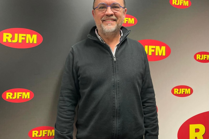 "J'ai toujours des cicactrices... mais elles ne saignent plus": victime de violences dans son enfance, Michel Ravel raconte sa résilience dans un livre